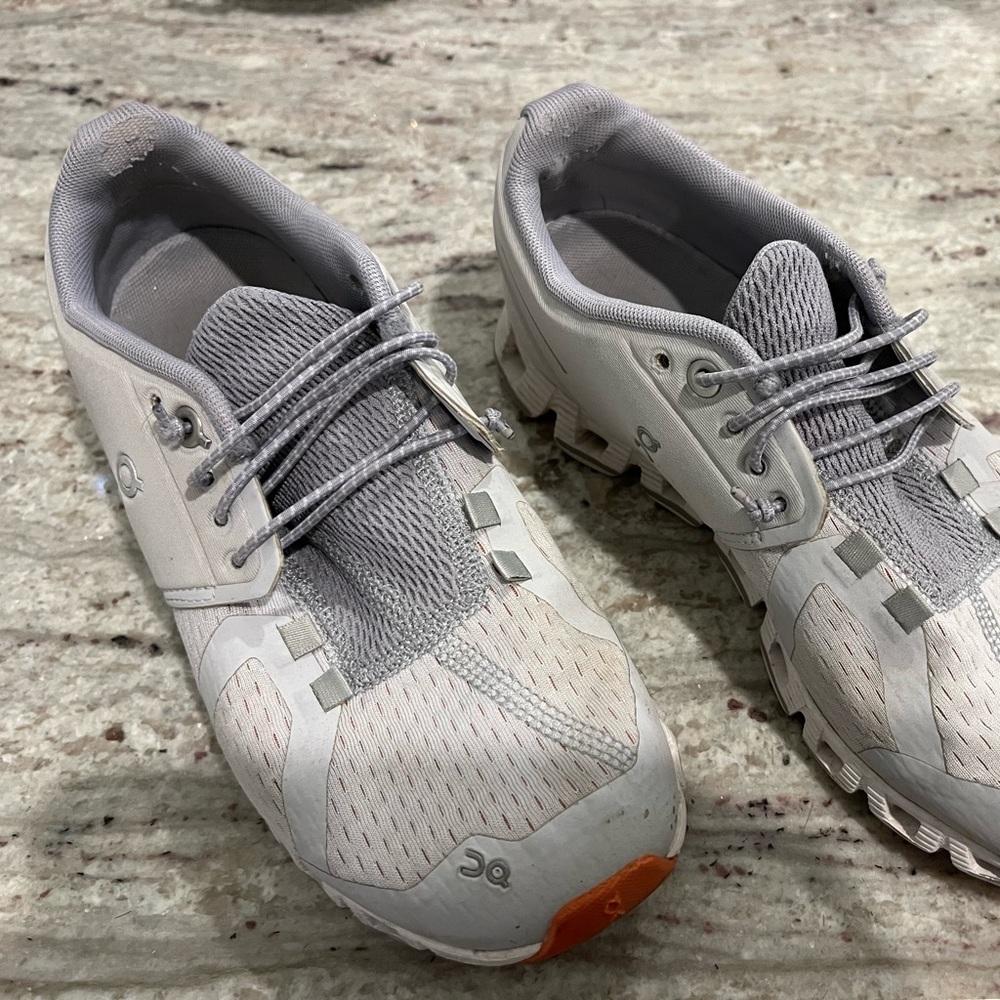 Light grey On running shoes, slip on no tie laces! Women’s 6.5